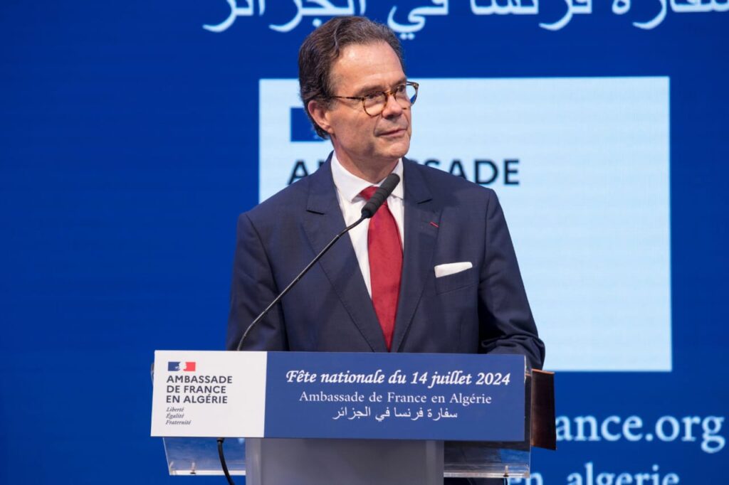 السفير الفرنسي بالجزائر.. باريس تتحمل مسؤولية خاصة في تنفيذ القرار الأممي 2797 حول الصحراء
