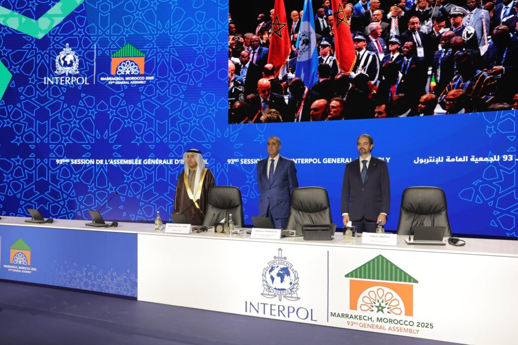 مراكش.. رئيس الأنتربول يشيد بالنموذج المغربي في الأمن الدولي والتعاون تحت قيادة الملك